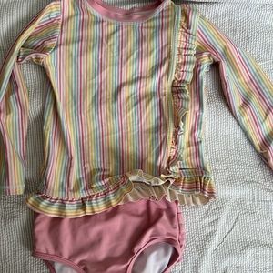 Ruffle butts 2 piece size 4t